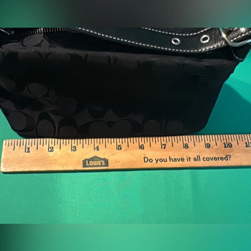 Vintage Coach Black mono Jacquard Signature shoulder bag - Picture 10 of 13